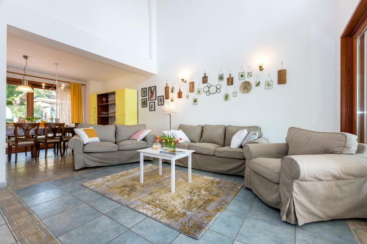 וולי לוסיניי Villa Alma מראה חיצוני תמונה