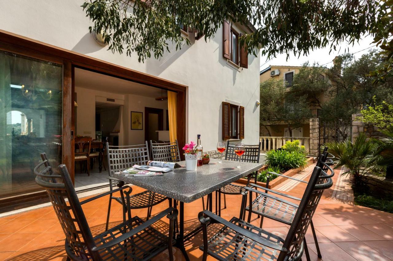 וולי לוסיניי Villa Alma מראה חיצוני תמונה